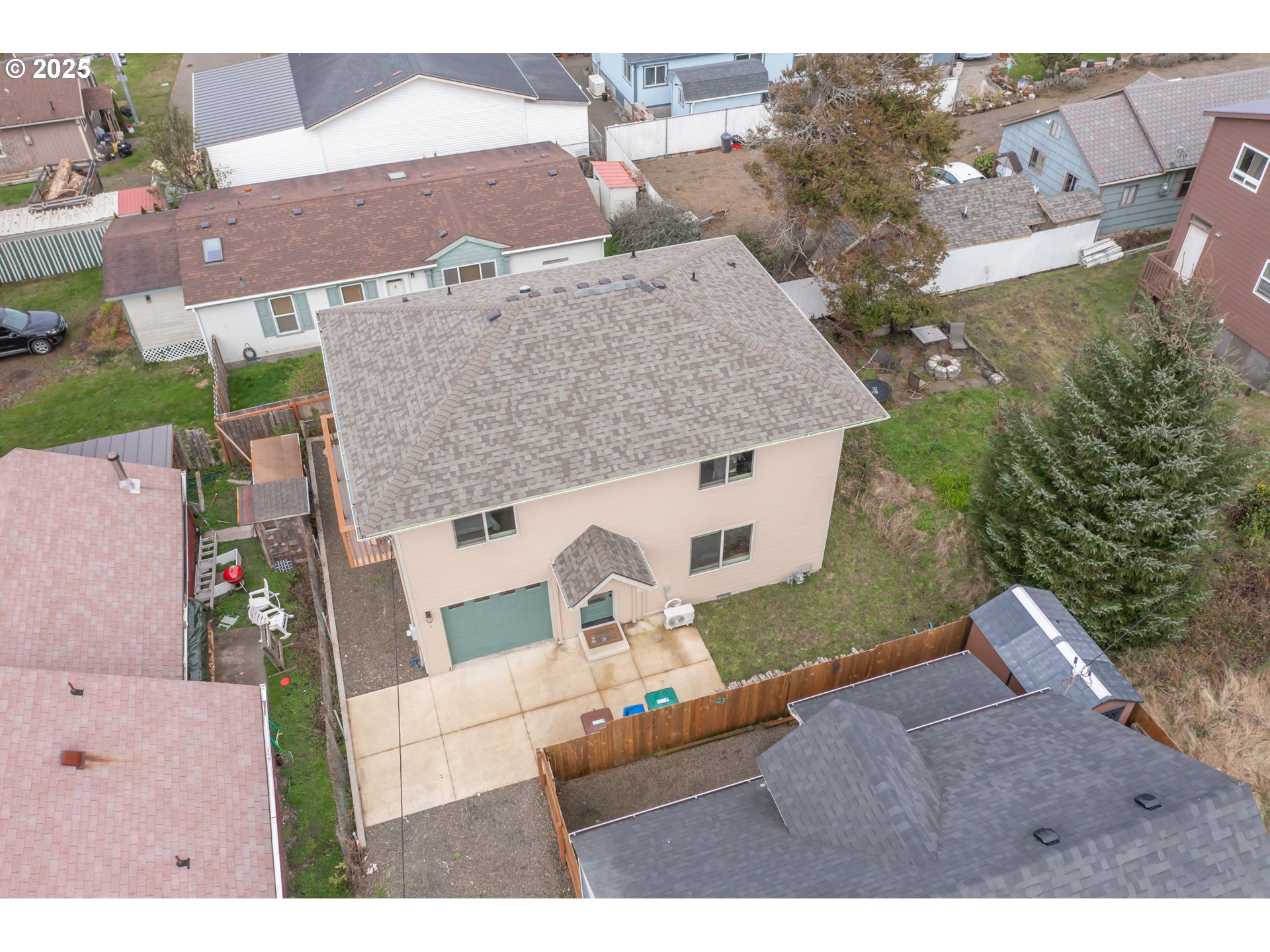 Gleneden Beach, Oregon 97388, United States, 2 Bedrooms Bedrooms, ,3 BathroomsBathrooms,Residential,Active,17049