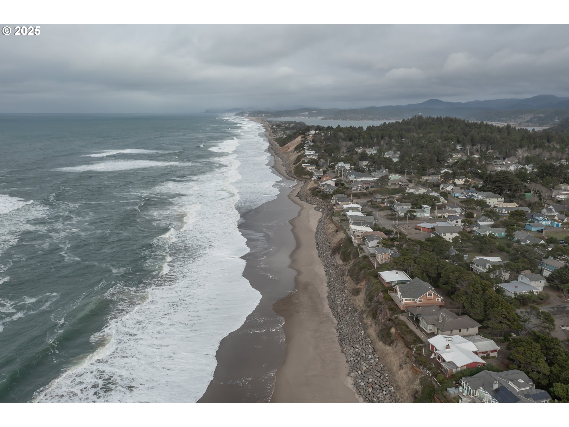 Gleneden Beach, Oregon 97388, United States, 2 Bedrooms Bedrooms, ,3 BathroomsBathrooms,Residential,Active,17049