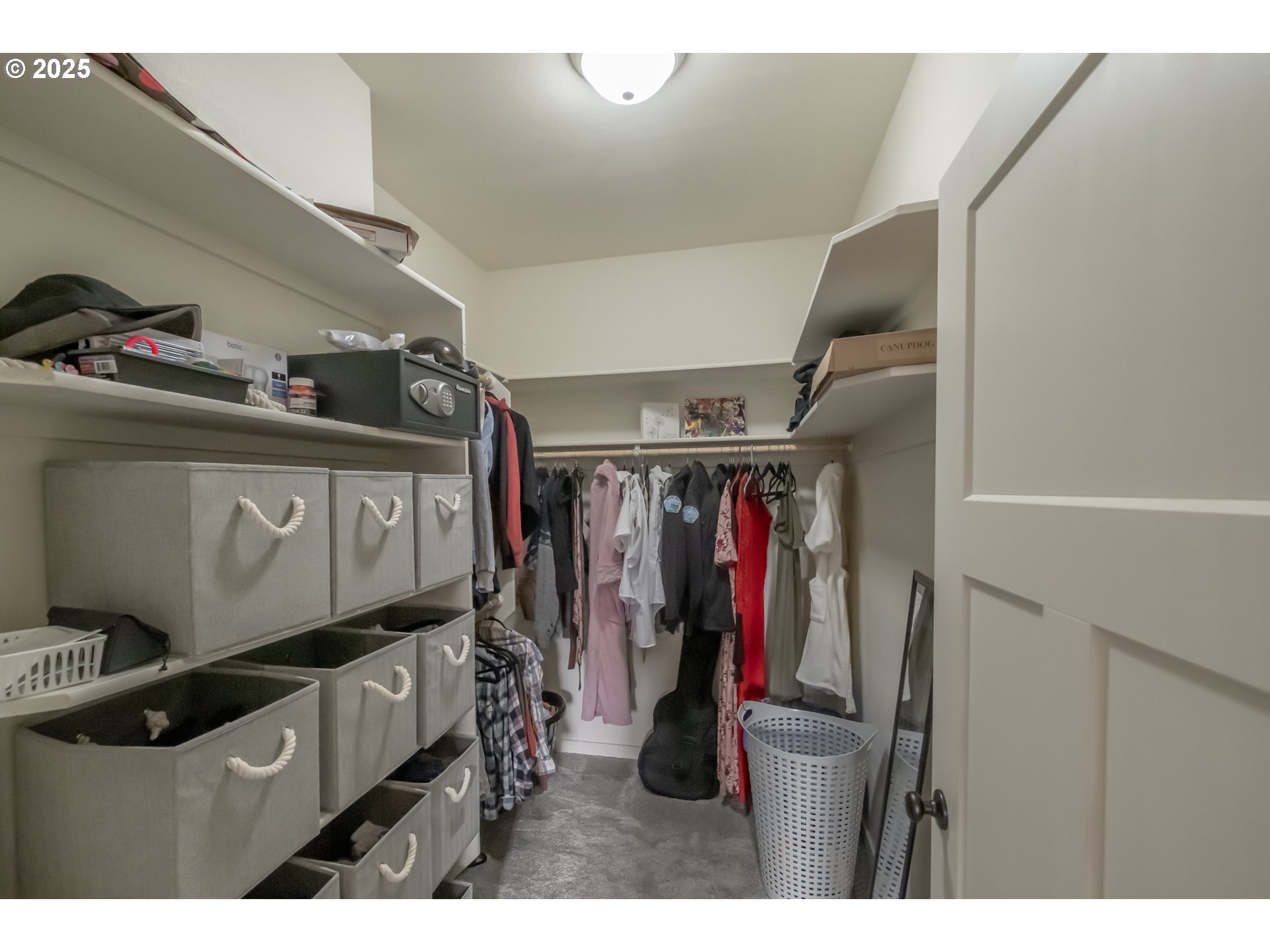 Gleneden Beach, Oregon 97388, United States, 2 Bedrooms Bedrooms, ,3 BathroomsBathrooms,Residential,Active,17049