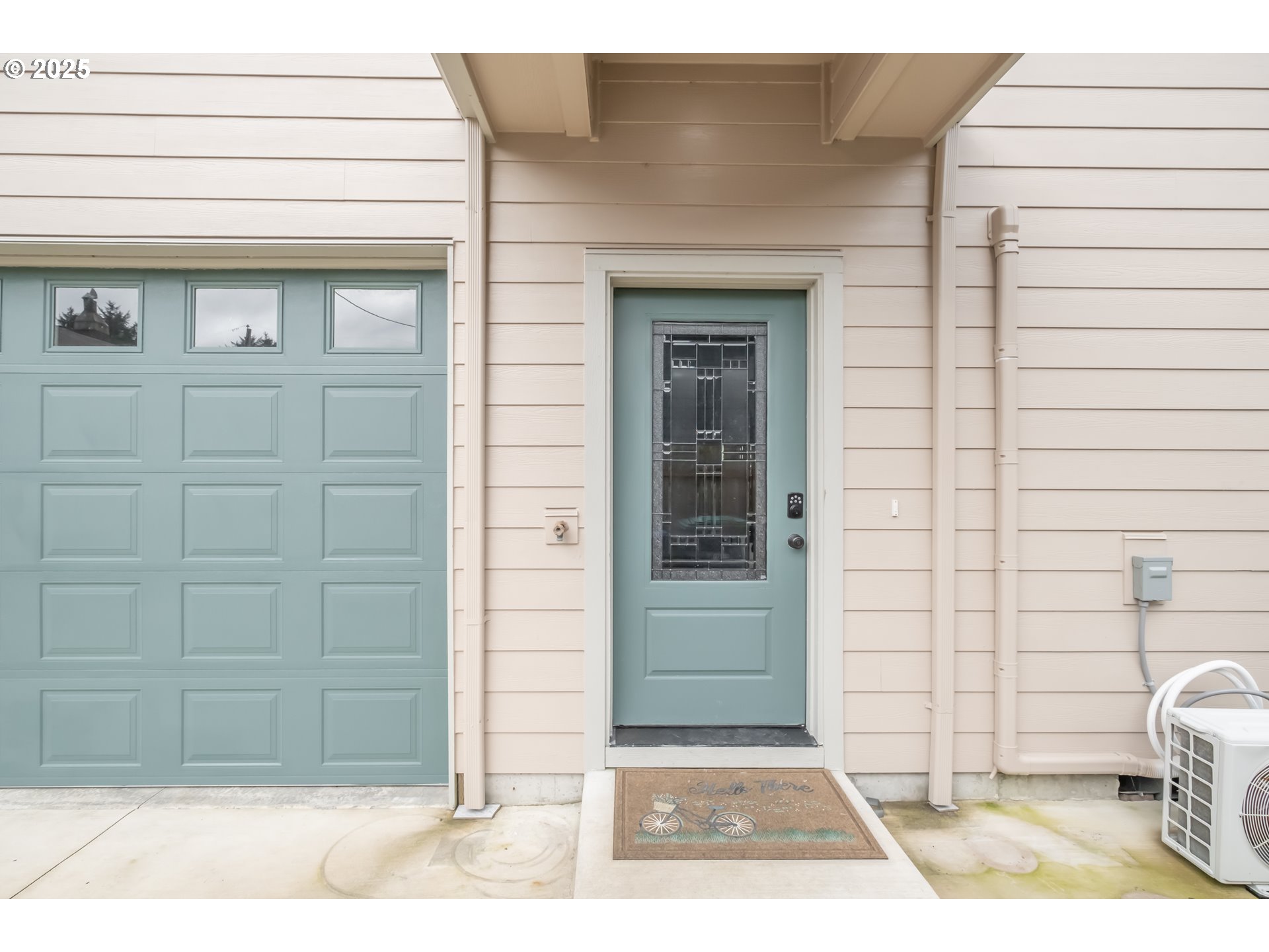 Gleneden Beach, Oregon 97388, United States, 2 Bedrooms Bedrooms, ,3 BathroomsBathrooms,Residential,Active,17049