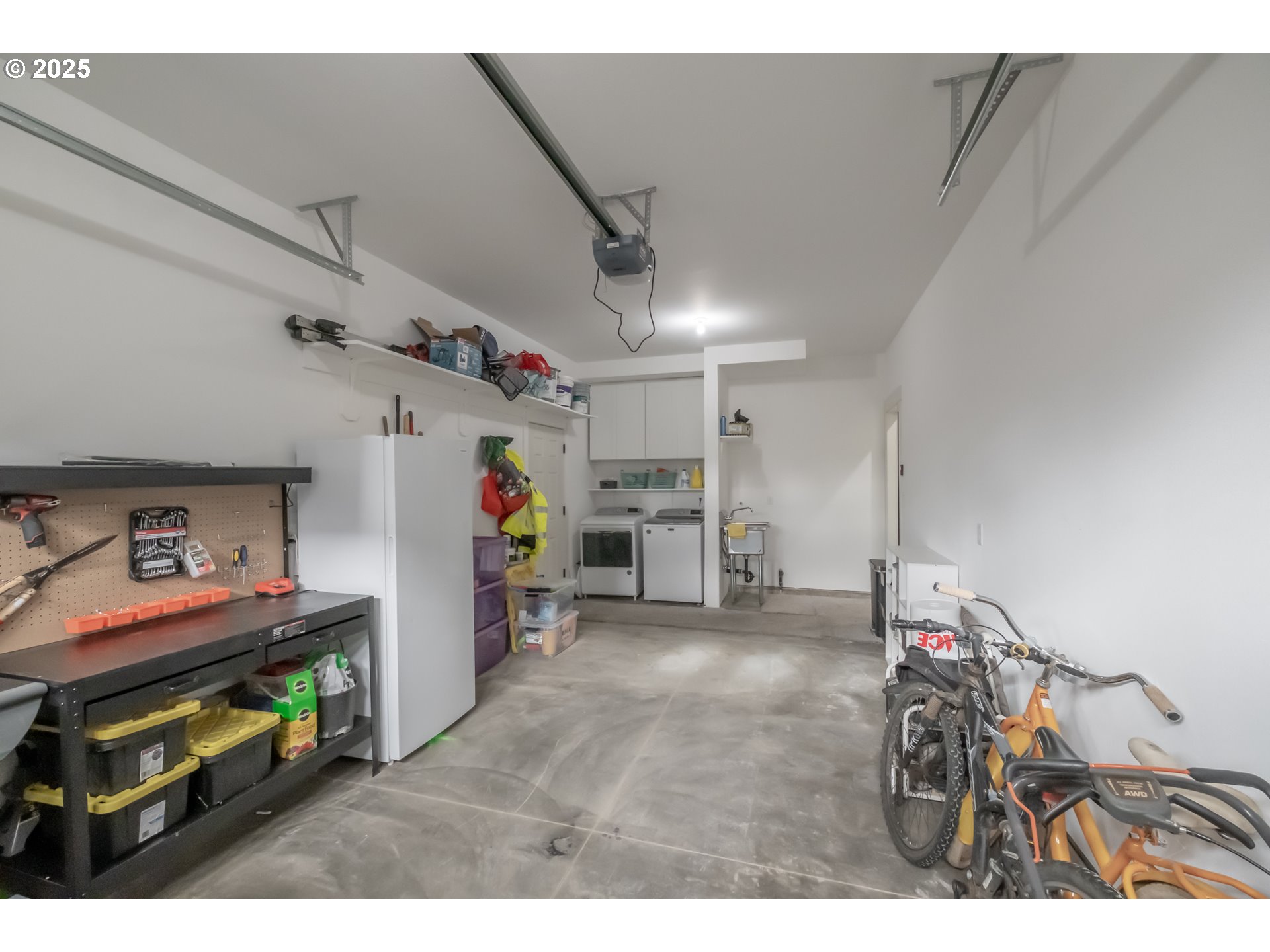 Gleneden Beach, Oregon 97388, United States, 2 Bedrooms Bedrooms, ,3 BathroomsBathrooms,Residential,Active,17049