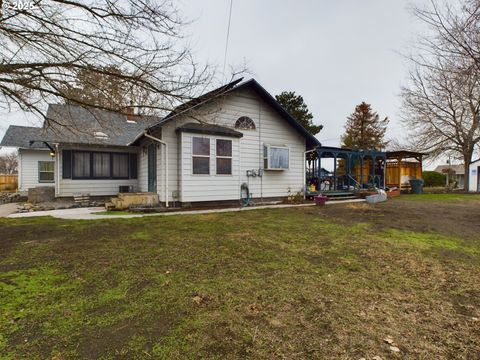 A home in Hermiston