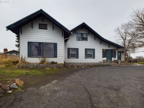 A home in Hermiston