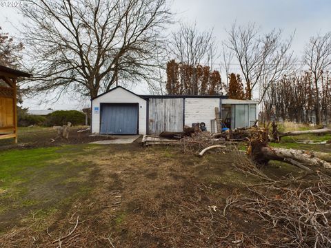 A home in Hermiston