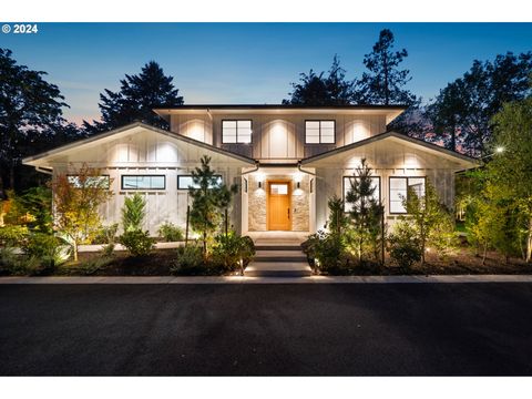 3884 LAKE GROVE AVE Lake Oswego OR 97035