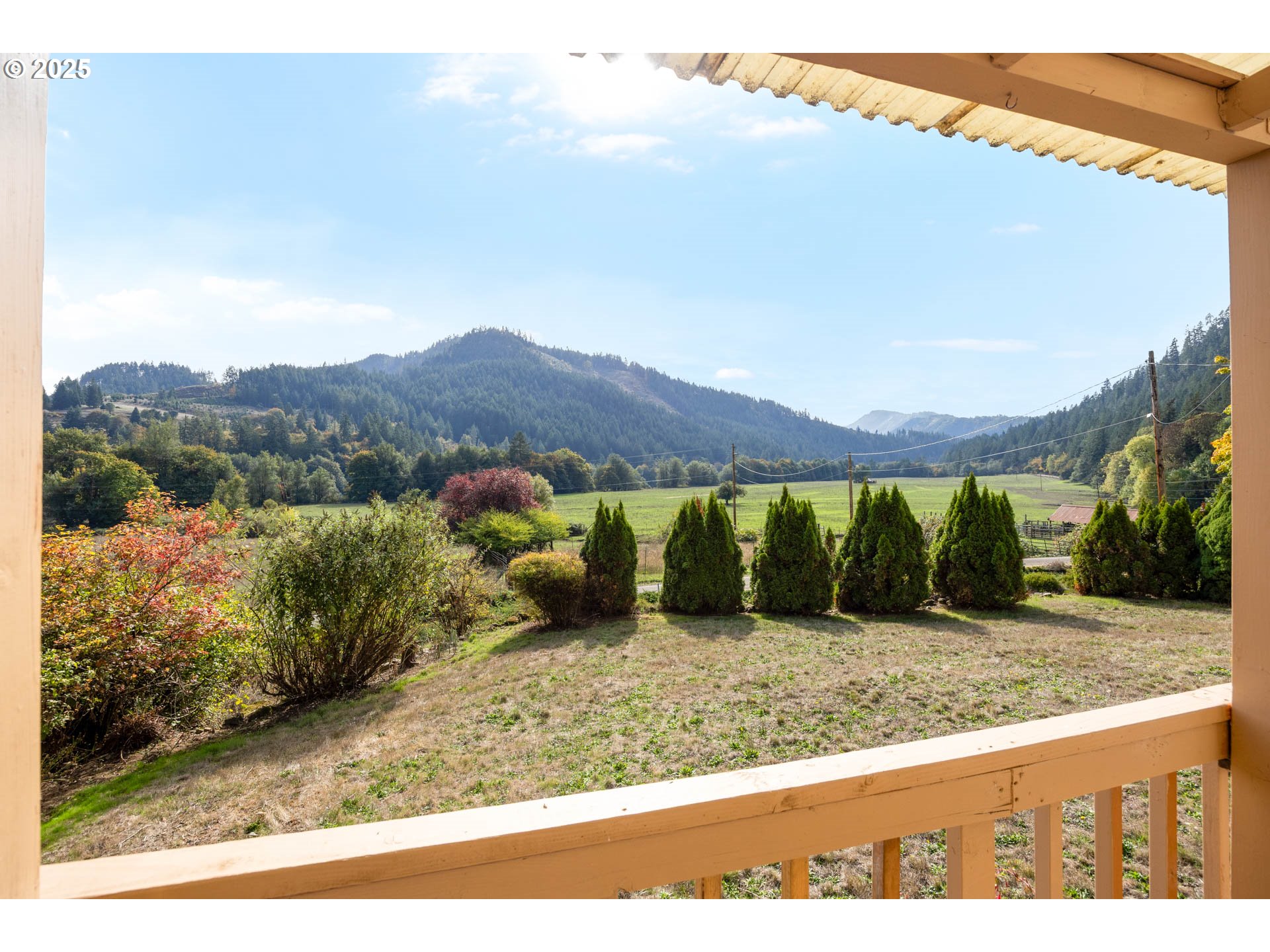 2277 COUGAR CREEK RD