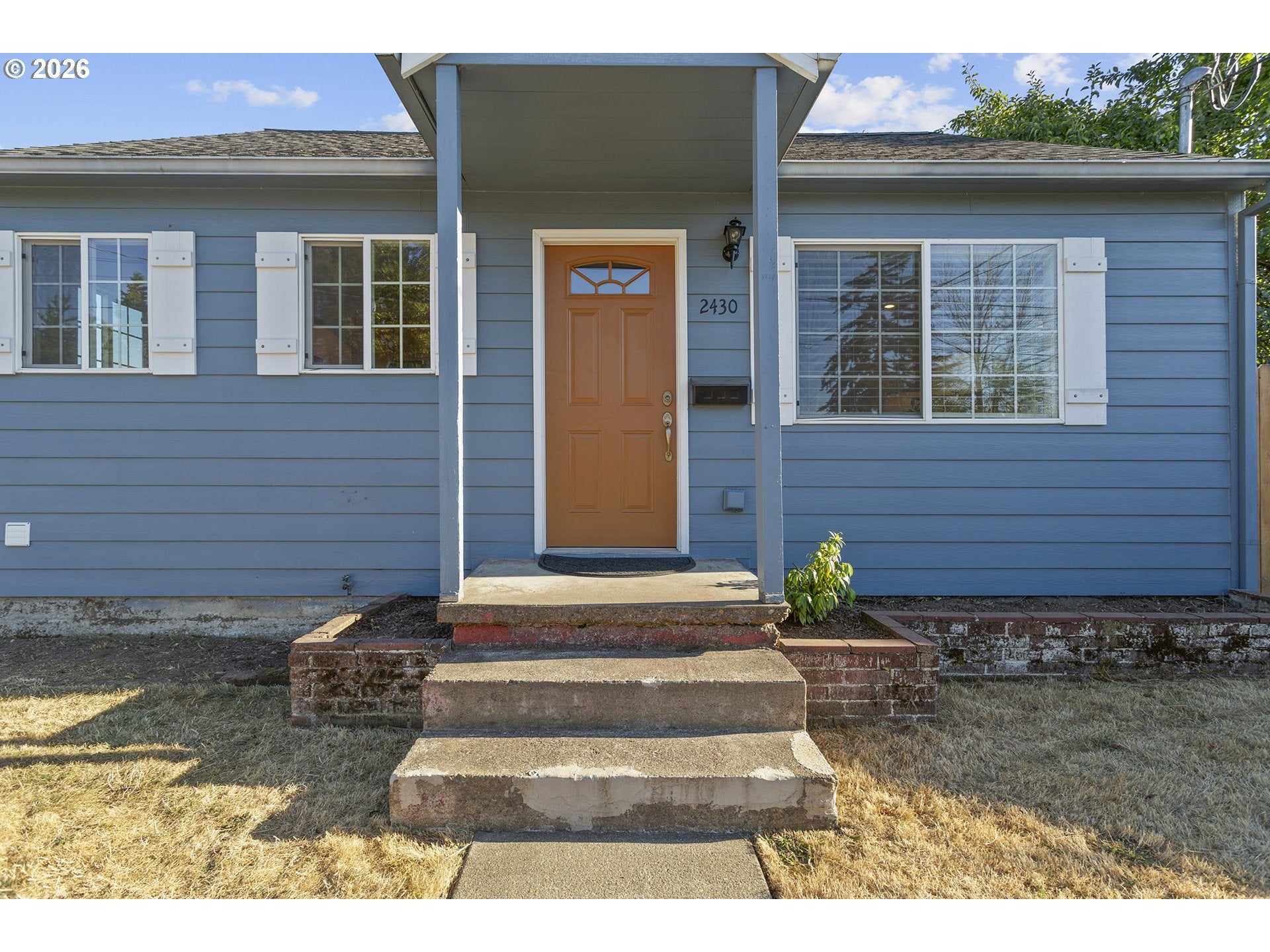 2430 CLAUDE ST SE