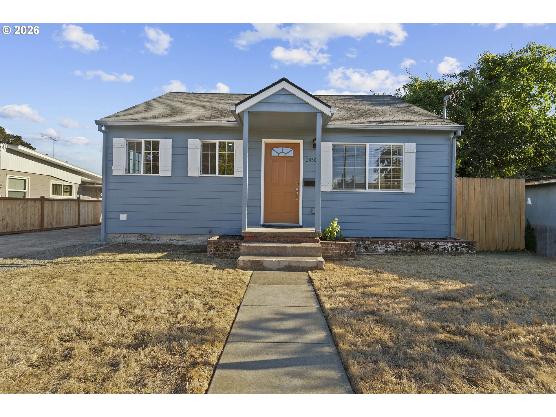 2430 CLAUDE ST SE