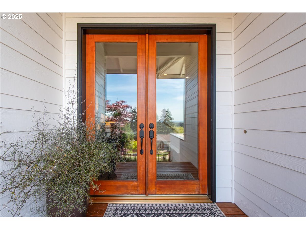 315 NE 16TH AVE