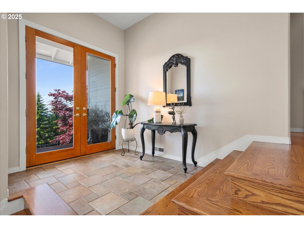 315 NE 16TH AVE