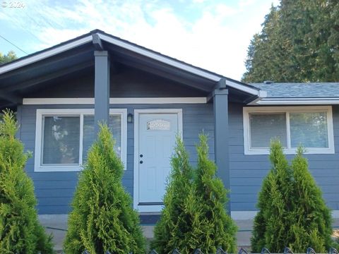 A home in Woodburn