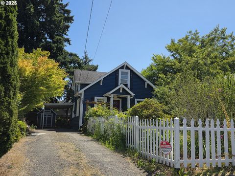 Photo of 124 NW 18th Ave, Camas, WA 98607 (MLS # 24054056)