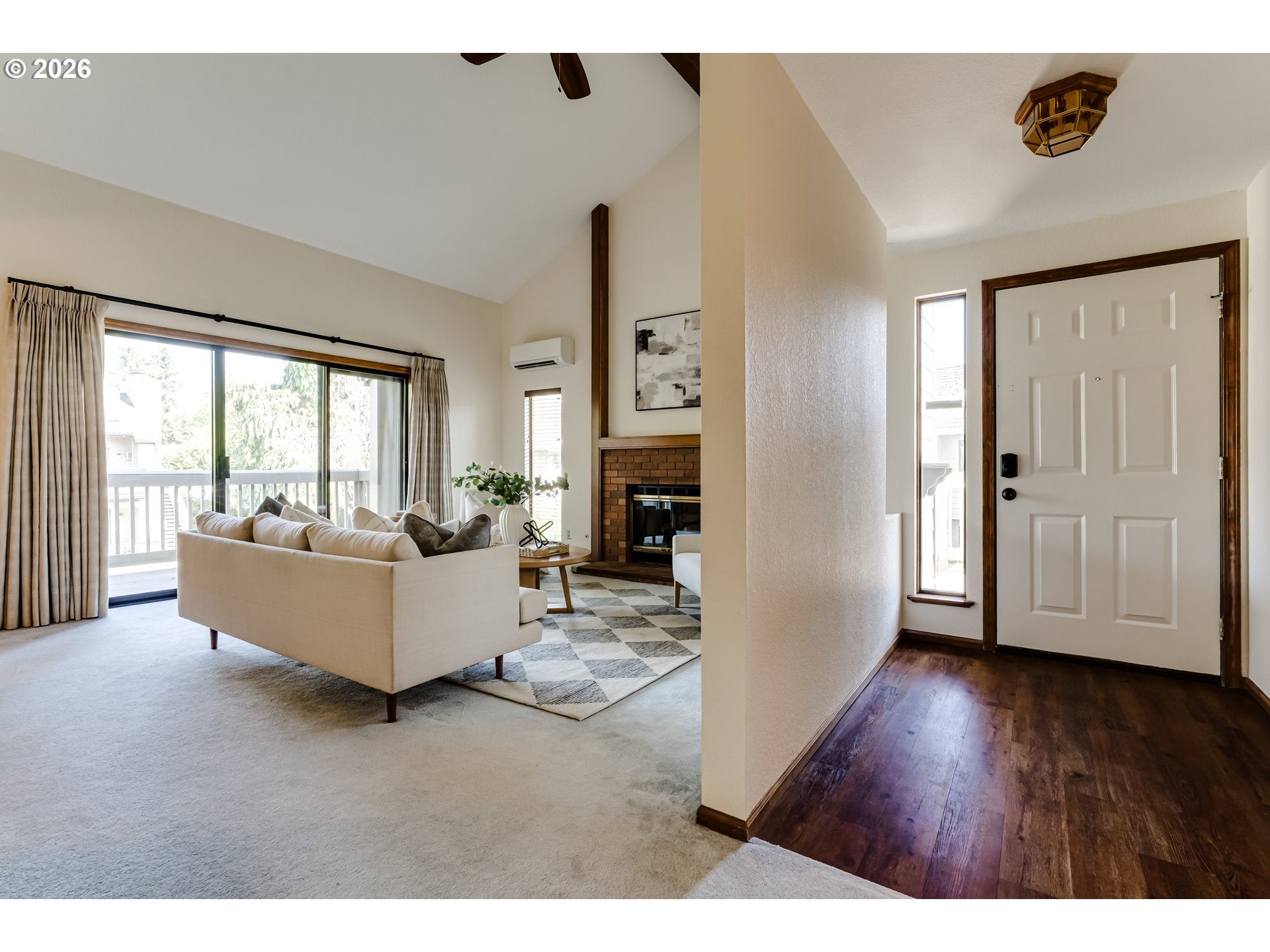 2185 LAKE ISLE CT