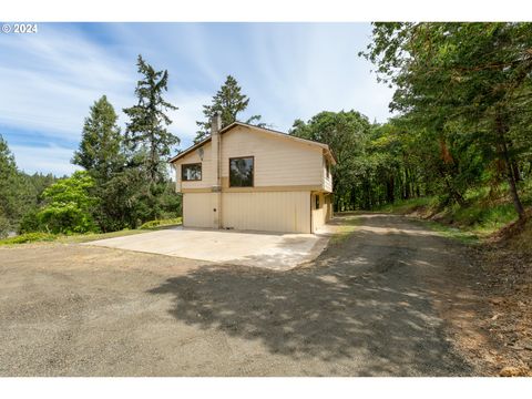 A home in Roseburg