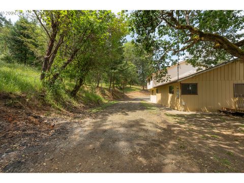 A home in Roseburg