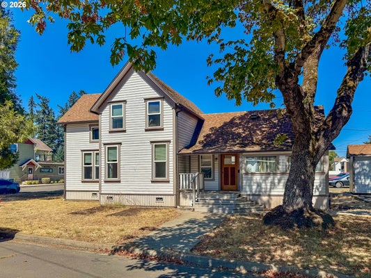 641 W BALLF ST, ROSEBURG, OR 97471 - Image c5ff0da4ef08d9a1c5f4d29bda91bb40/899732869