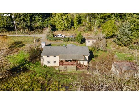 A home in Coos Bay