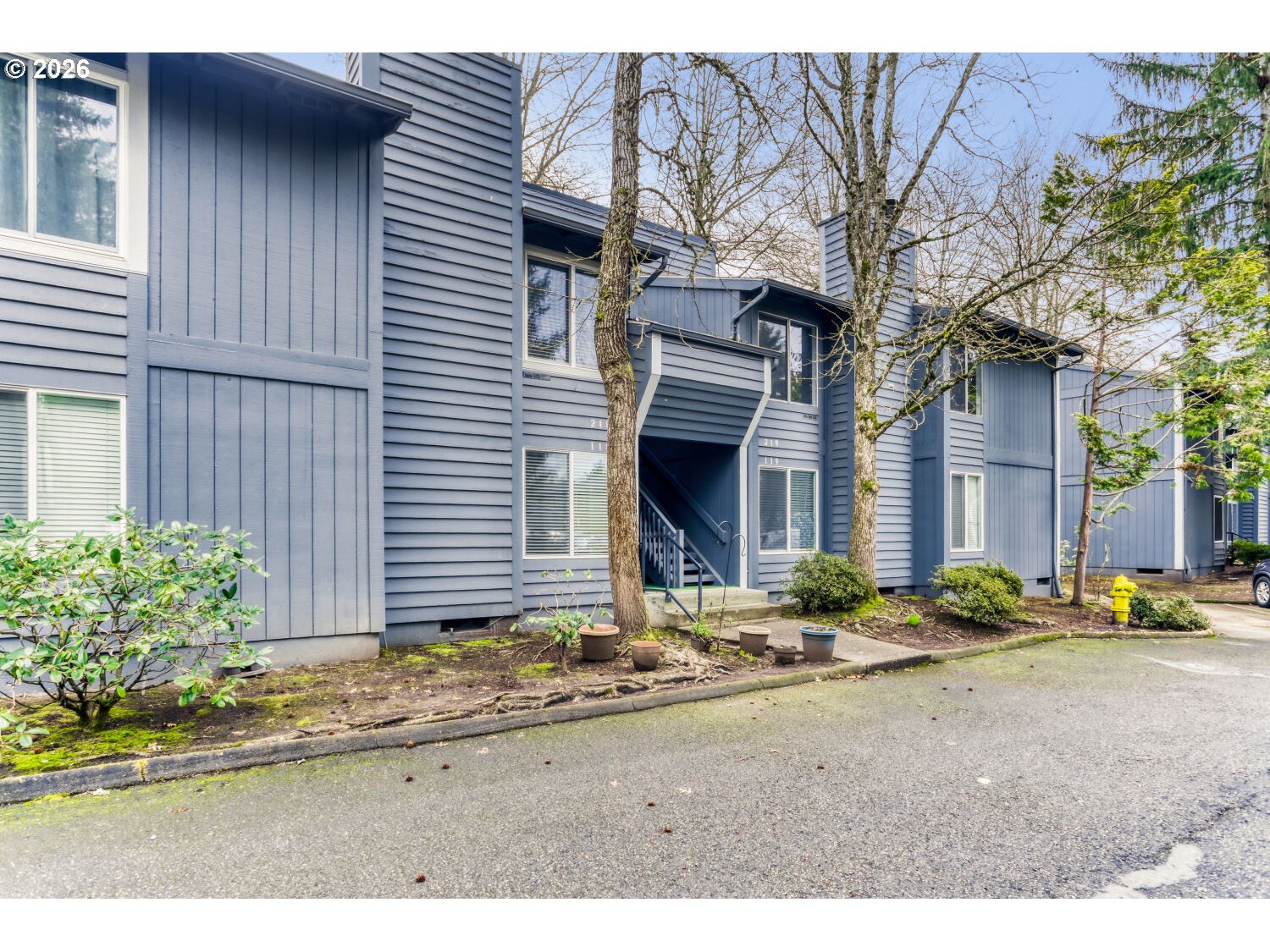 650 SW MEADOW DR 219