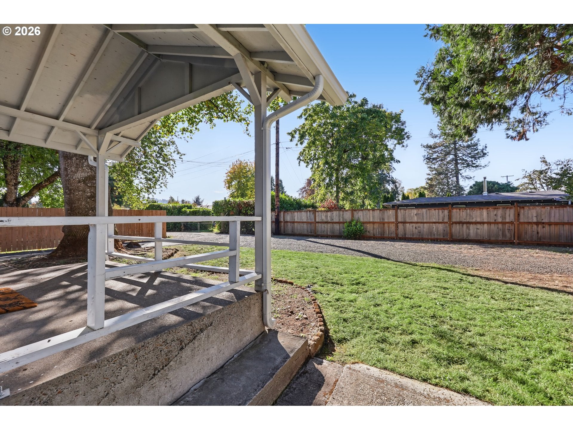 2620 G ST 2