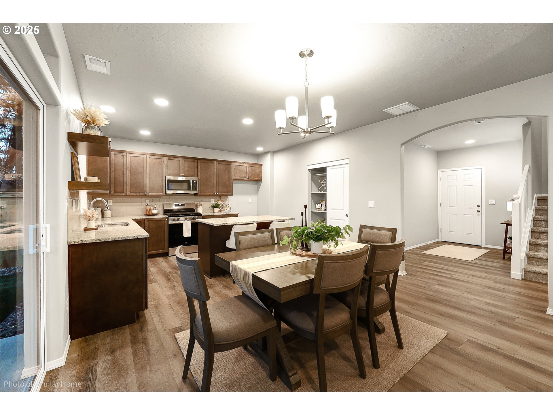 5089 Cedar View DR
