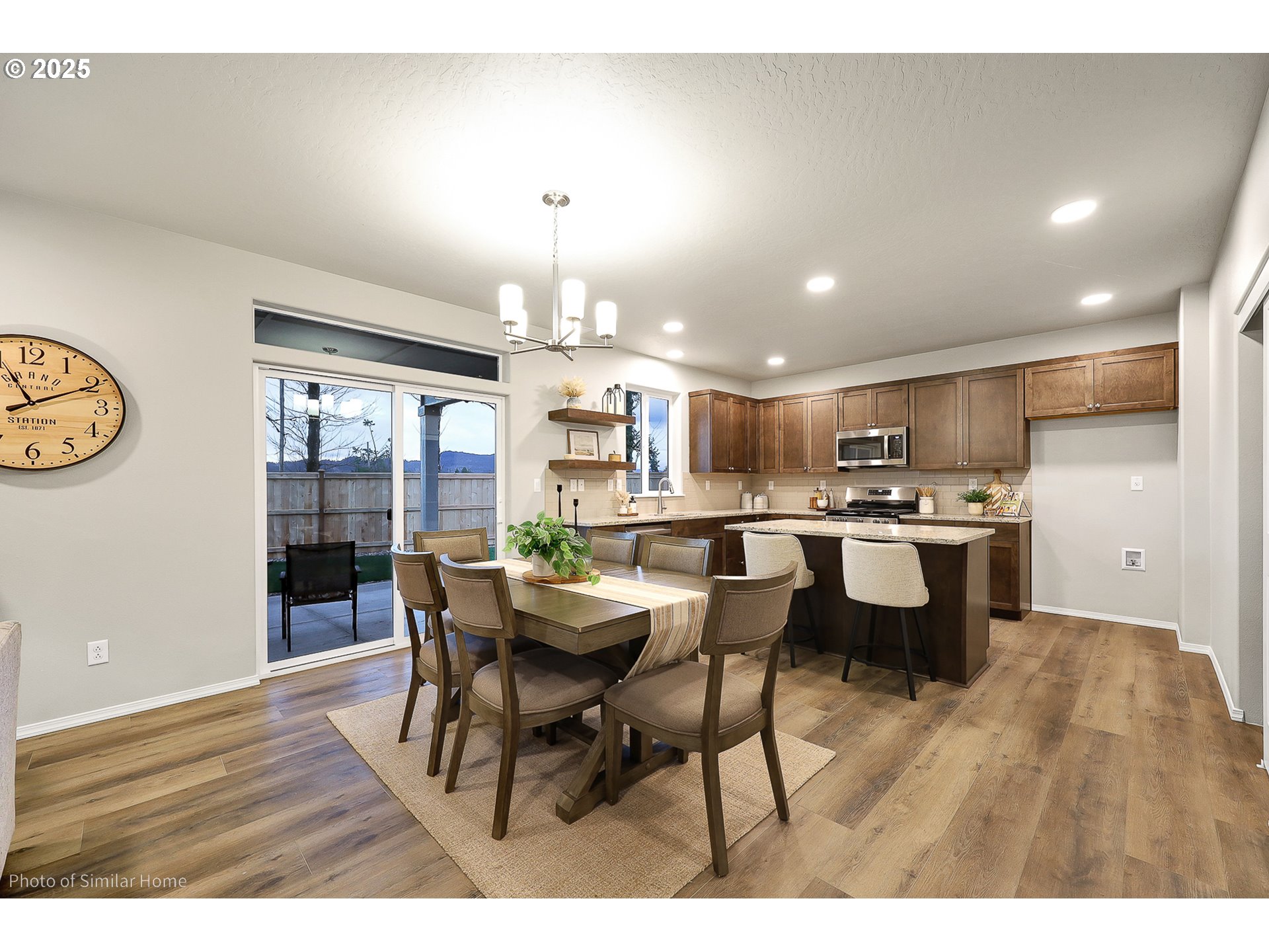 5089 Cedar View DR