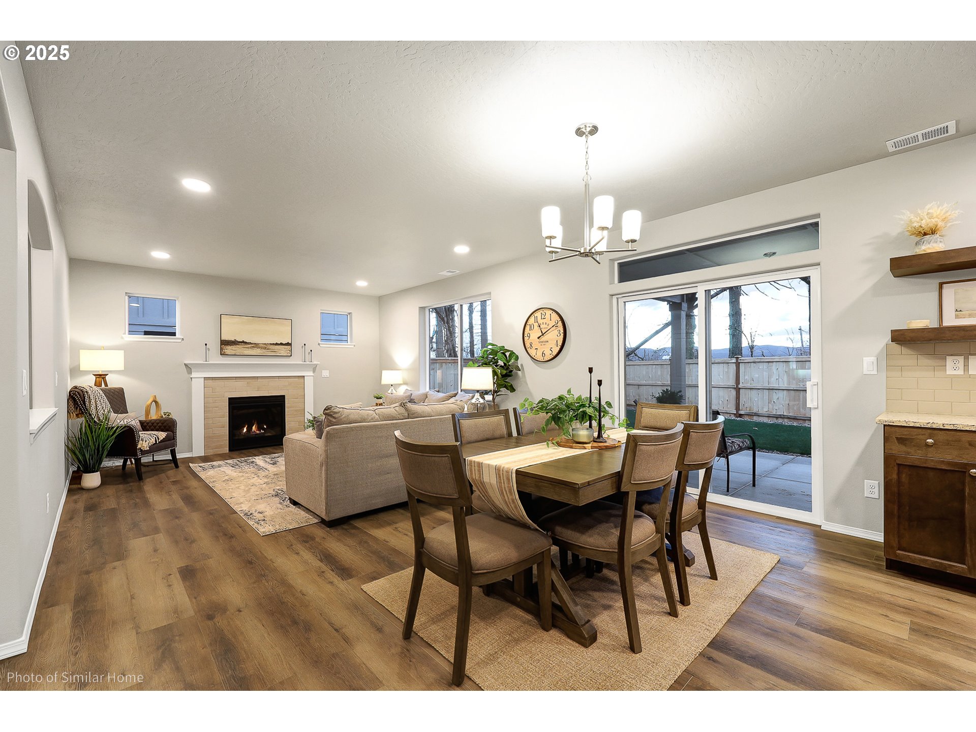 5089 Cedar View DR