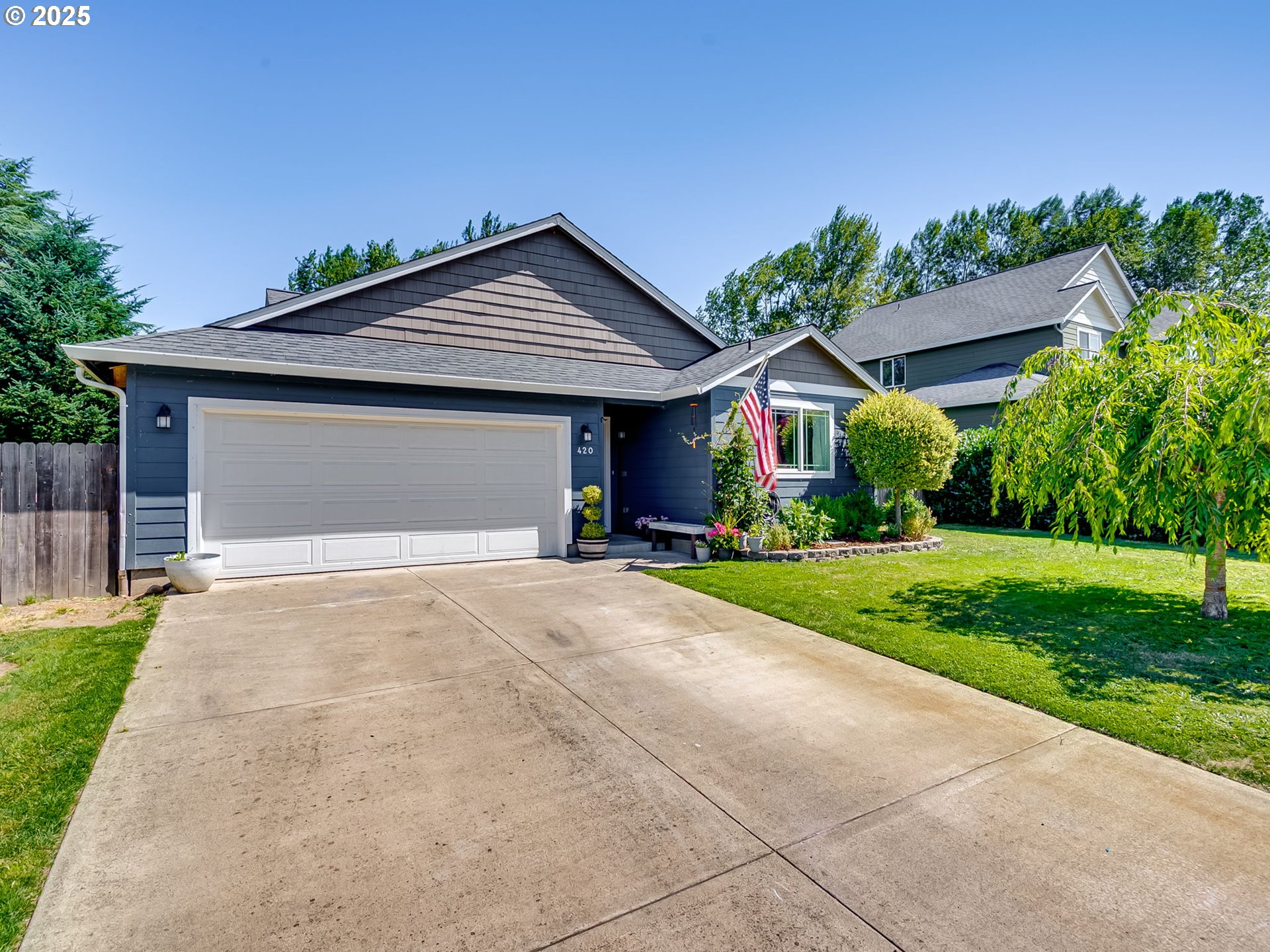 420 S TWIN FLOWER DR