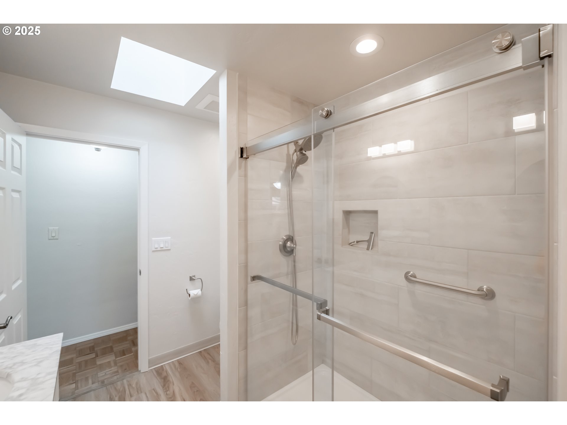 Keizer, Oregon 97303, United States, 3 Bedrooms Bedrooms, ,2 BathroomsBathrooms,Residential,Active,220349