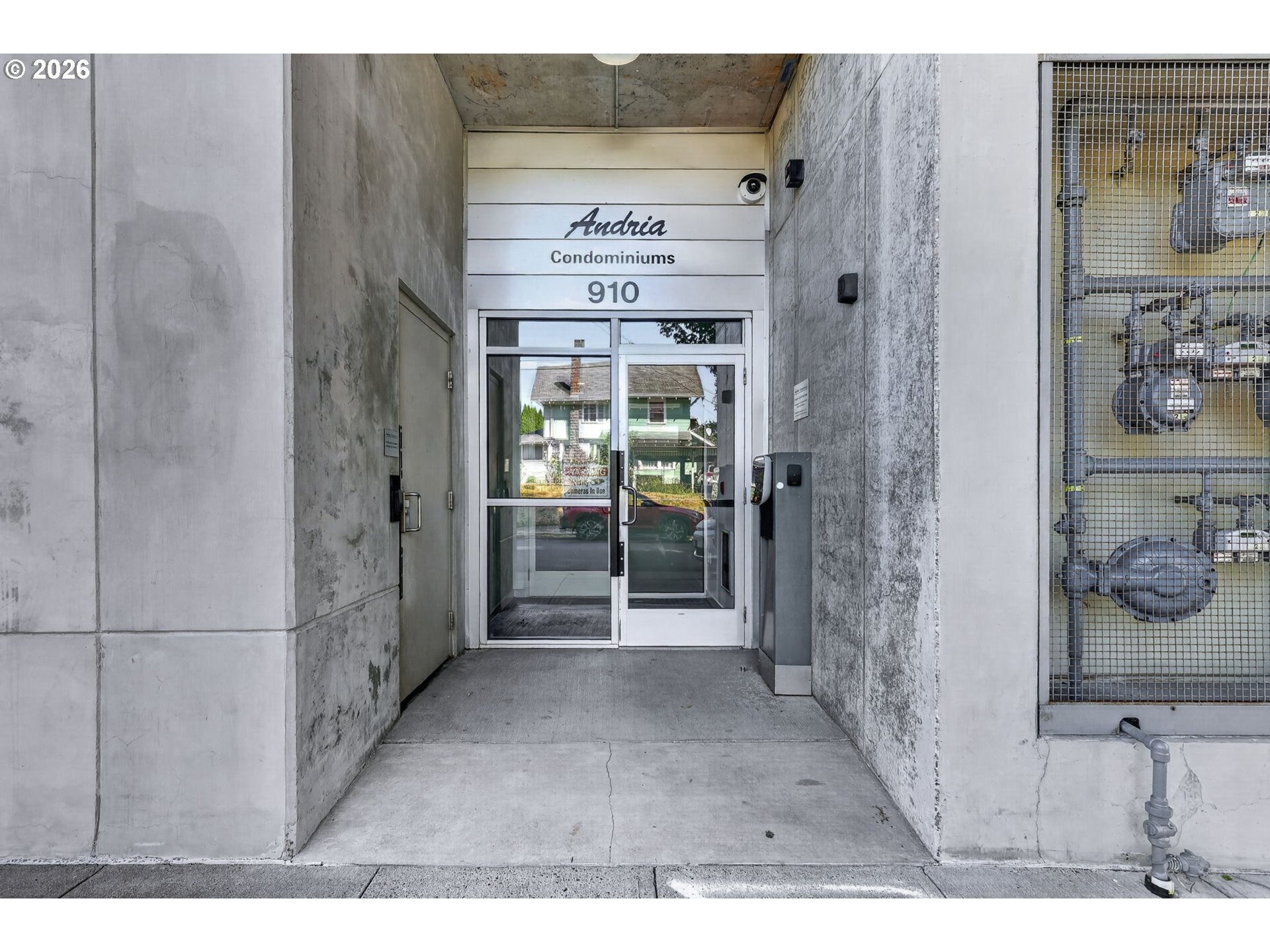 910 SE 42ND AVE 420