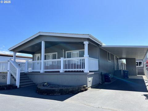 A home in Brookings