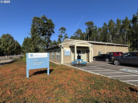 2230 KINGWOOD ST Florence OR 97439