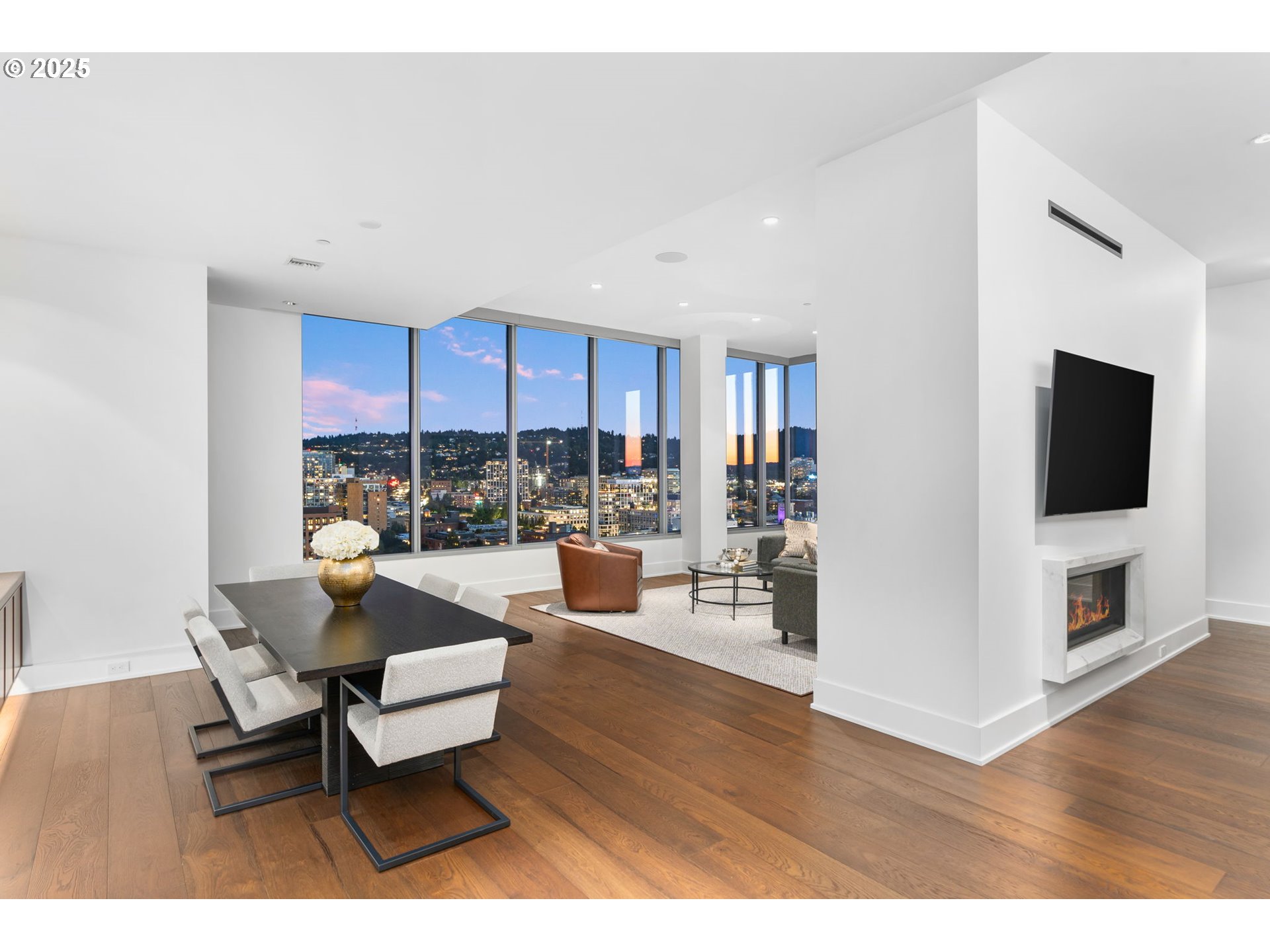 1001 NW LOVEJOY ST PH-3