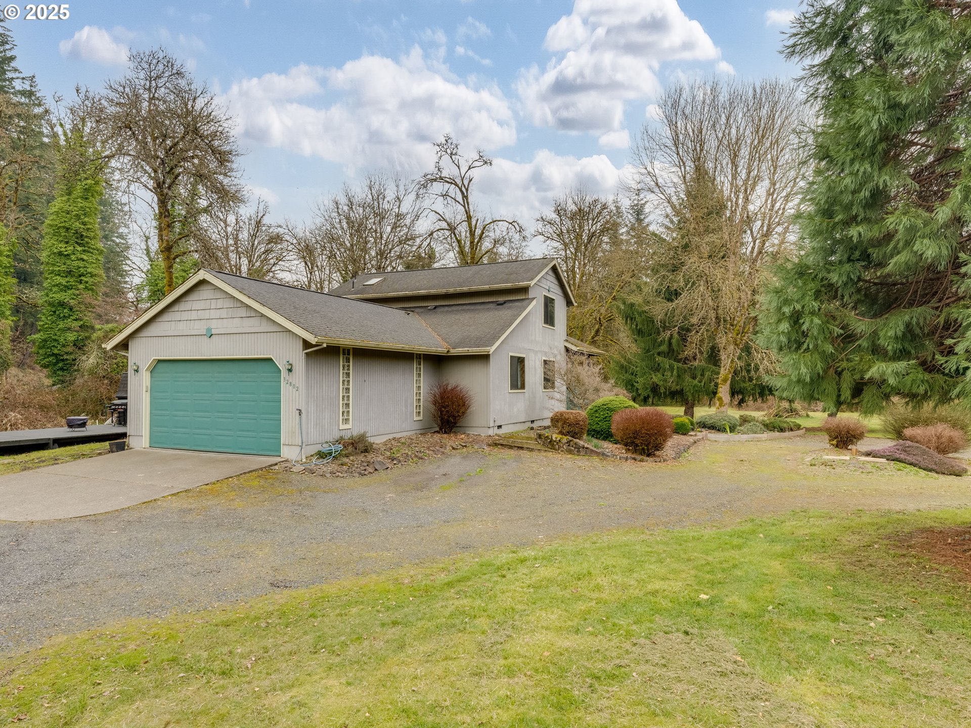 Scappoose, Oregon 97056, United States, 3 Bedrooms Bedrooms, ,2 BathroomsBathrooms,Residential,Pending,90129