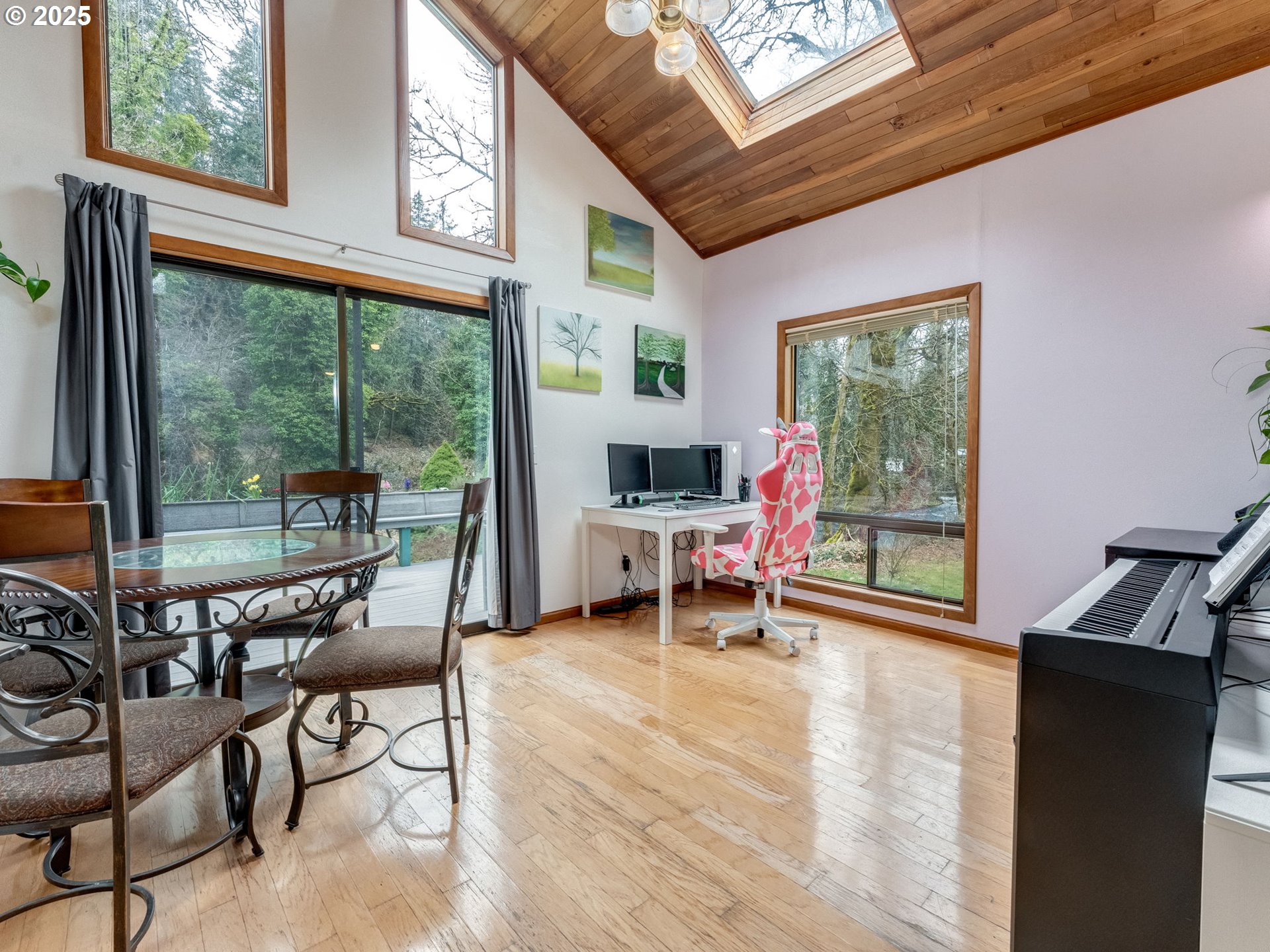 Scappoose, Oregon 97056, United States, 3 Bedrooms Bedrooms, ,2 BathroomsBathrooms,Residential,Pending,90129