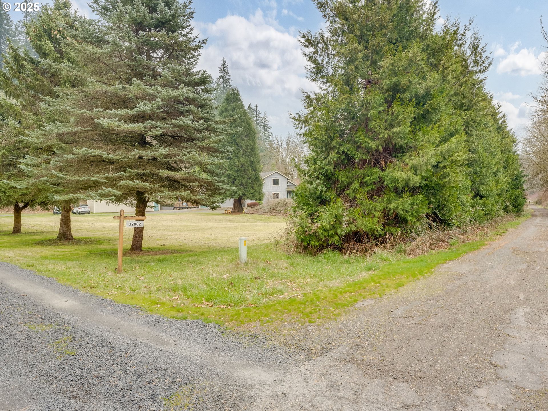 Scappoose, Oregon 97056, United States, 3 Bedrooms Bedrooms, ,2 BathroomsBathrooms,Residential,Pending,90129