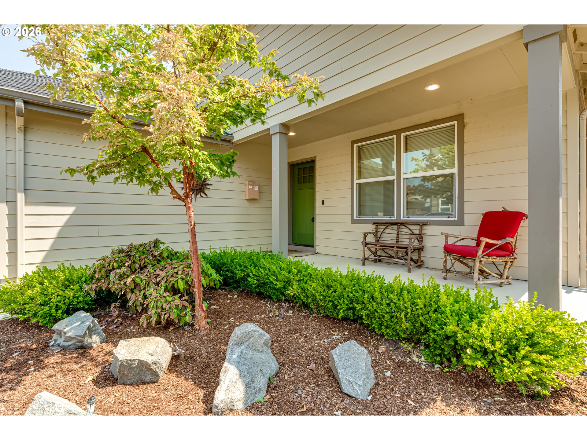 1529 CHARNELTON ALY