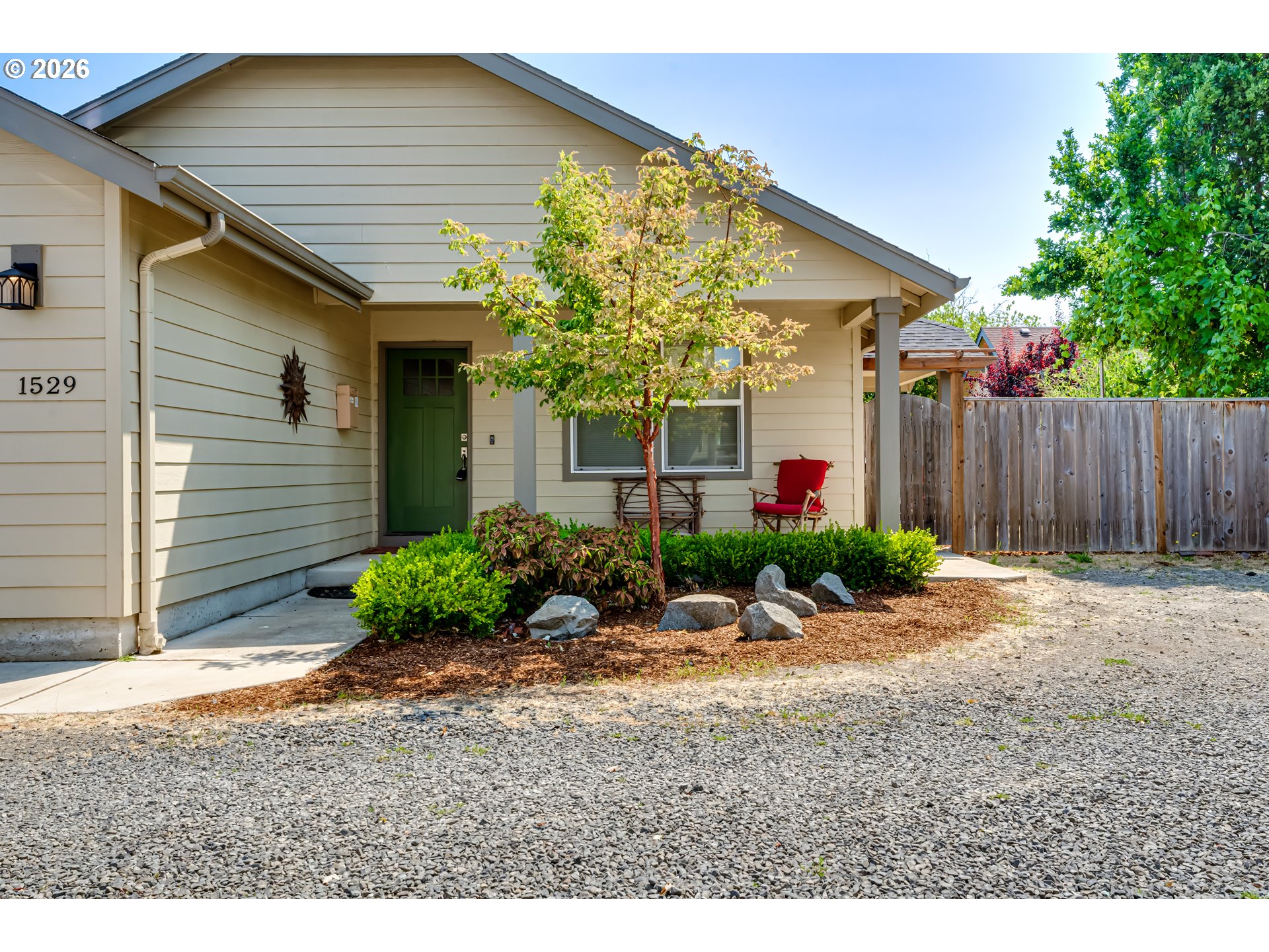 1529 CHARNELTON ALY