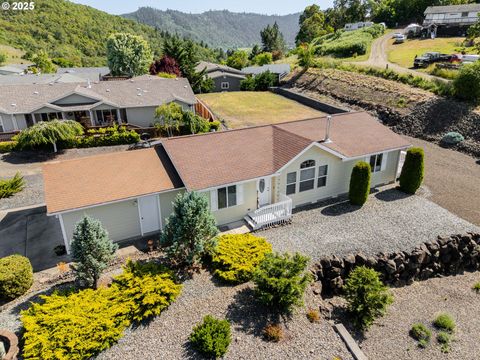 621 HIGHLAND VISTA LN Roseburg OR 97471