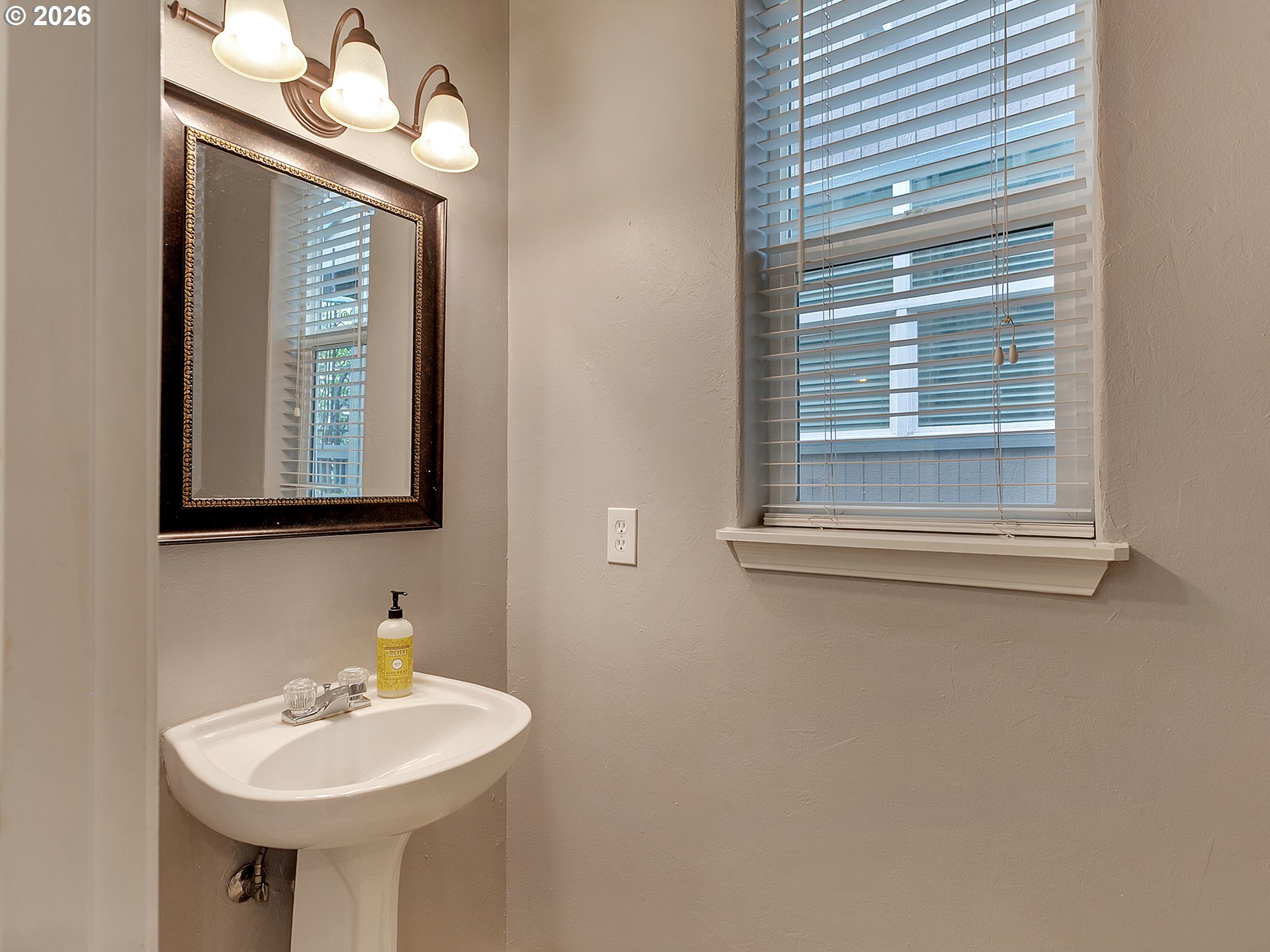 21315 SW LADYFERN DR