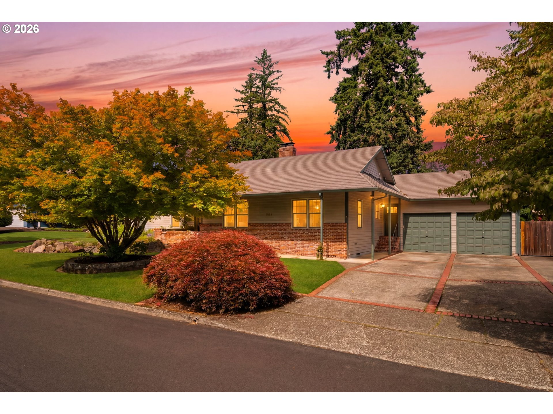 1605 SE CASCADE AVE