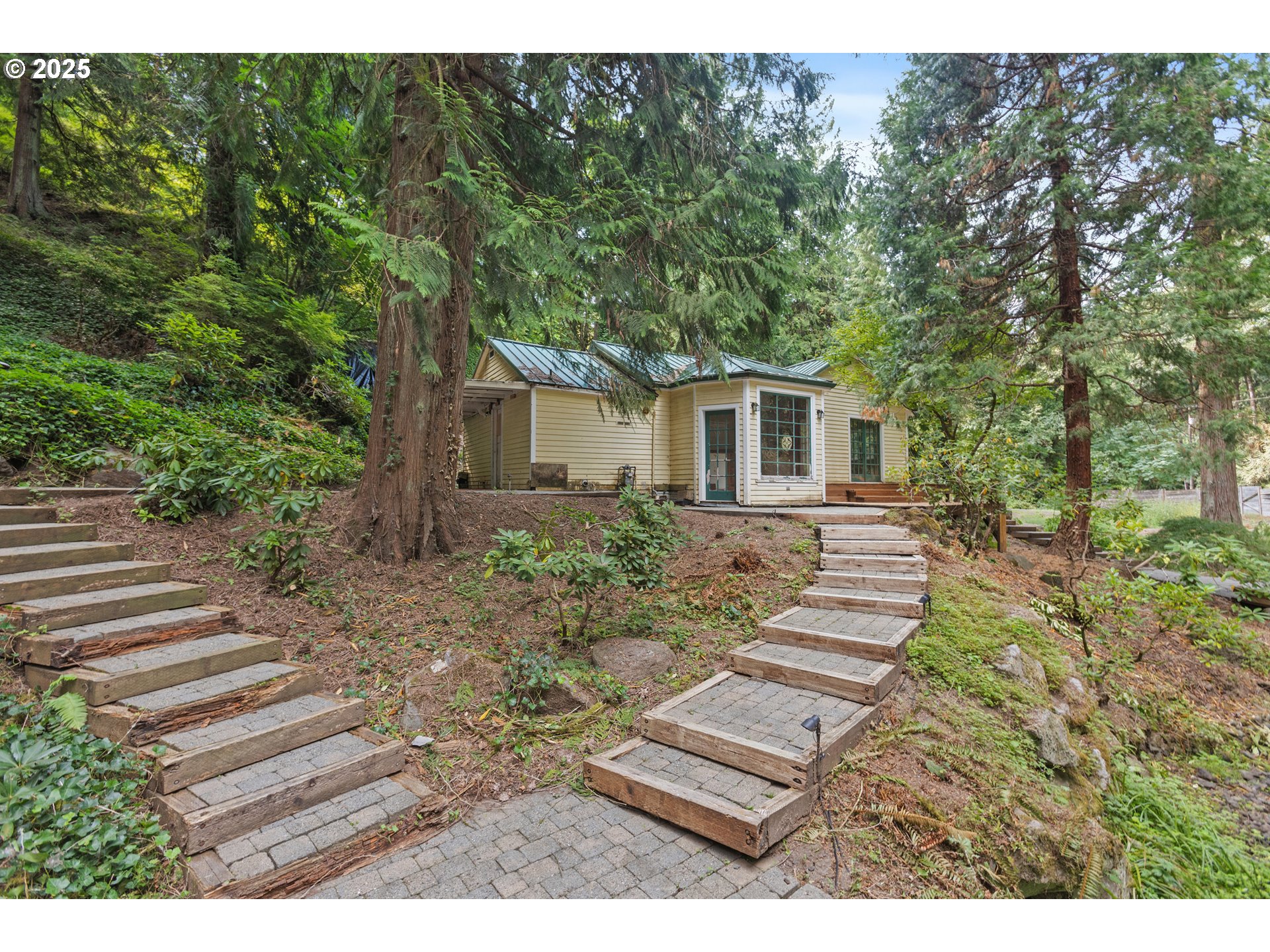 6131 NW THOMPSON RD