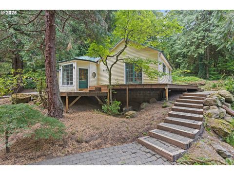 6131 NW THOMPSON RD Portland OR 97210