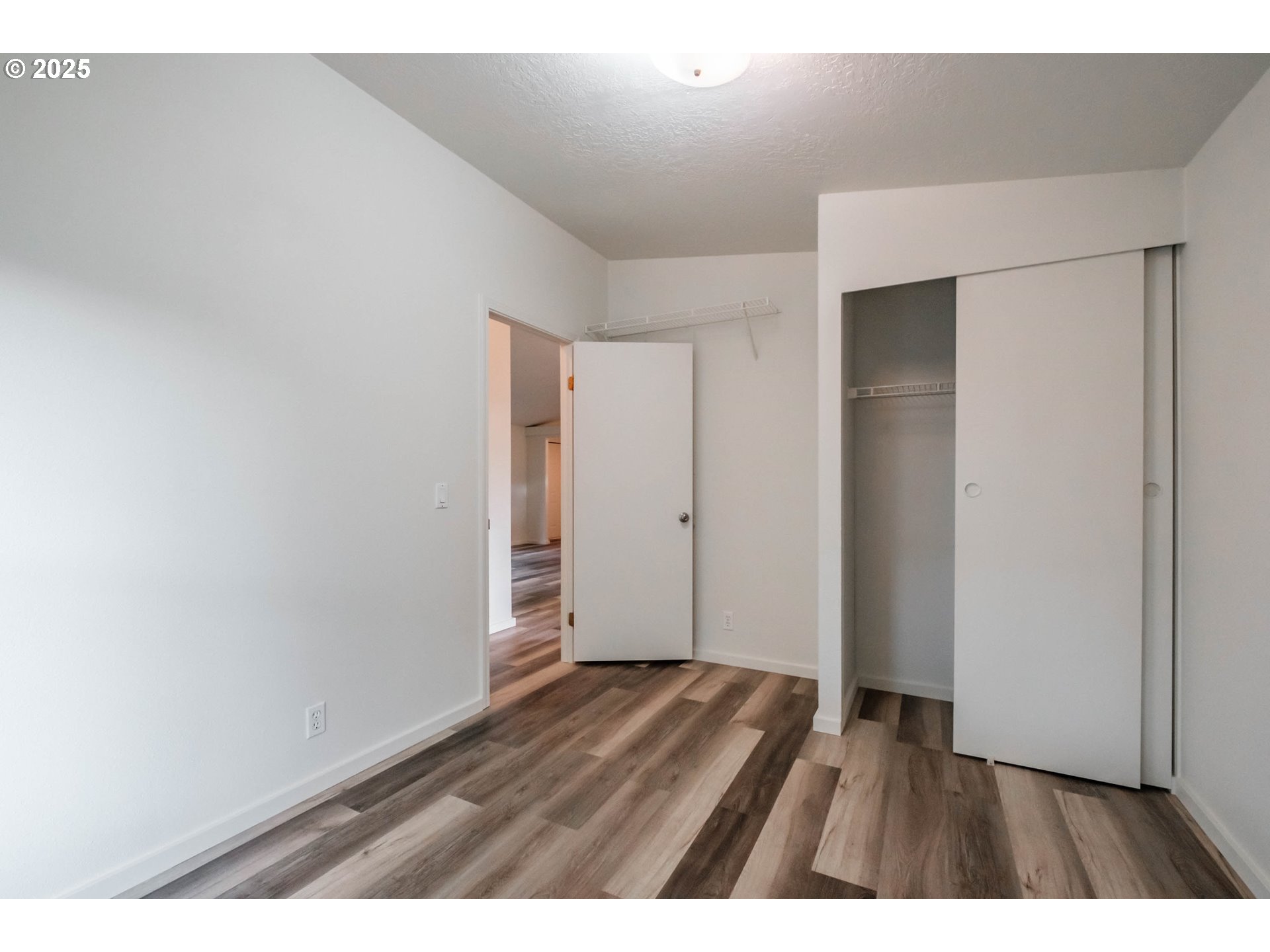 Woodburn, Oregon 97071, United States, 3 Bedrooms Bedrooms, ,2 BathroomsBathrooms,Residential,Active,164460