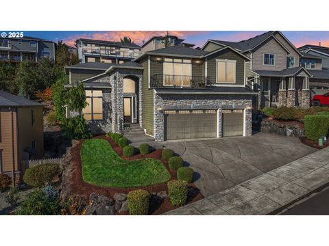 Photo of 795 W X St, Washougal, WA 98671 (MLS # 192437022)