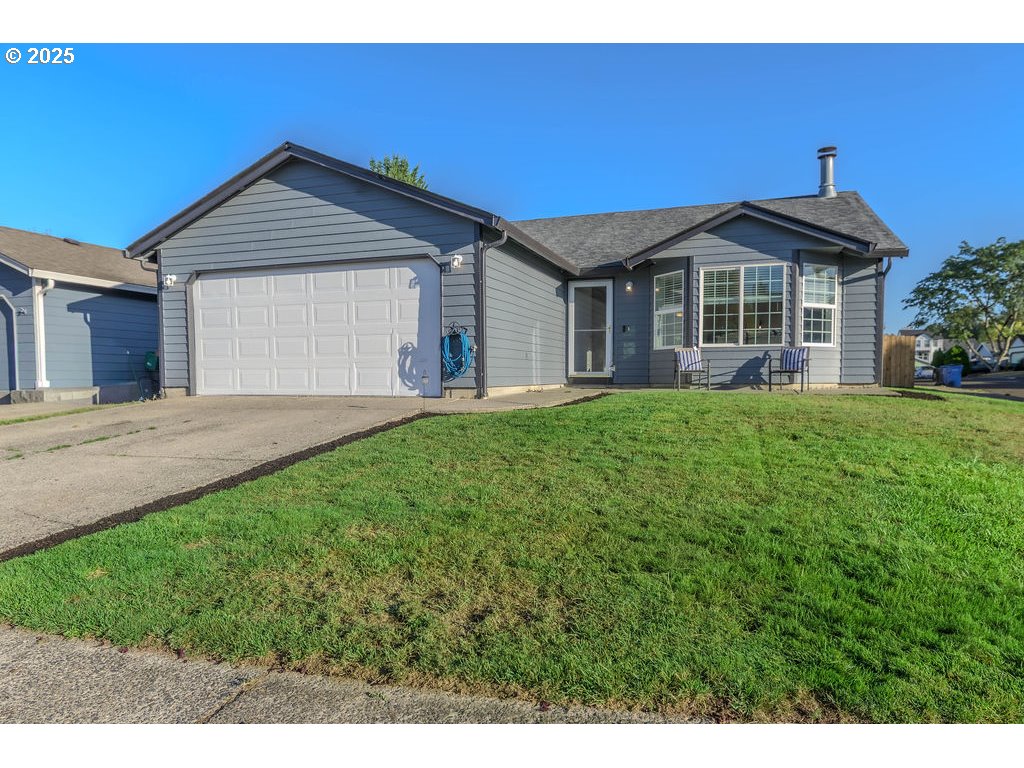 Photo 1 of 15 — 1600 NW 3RD ST, Battle Ground, WA 98604