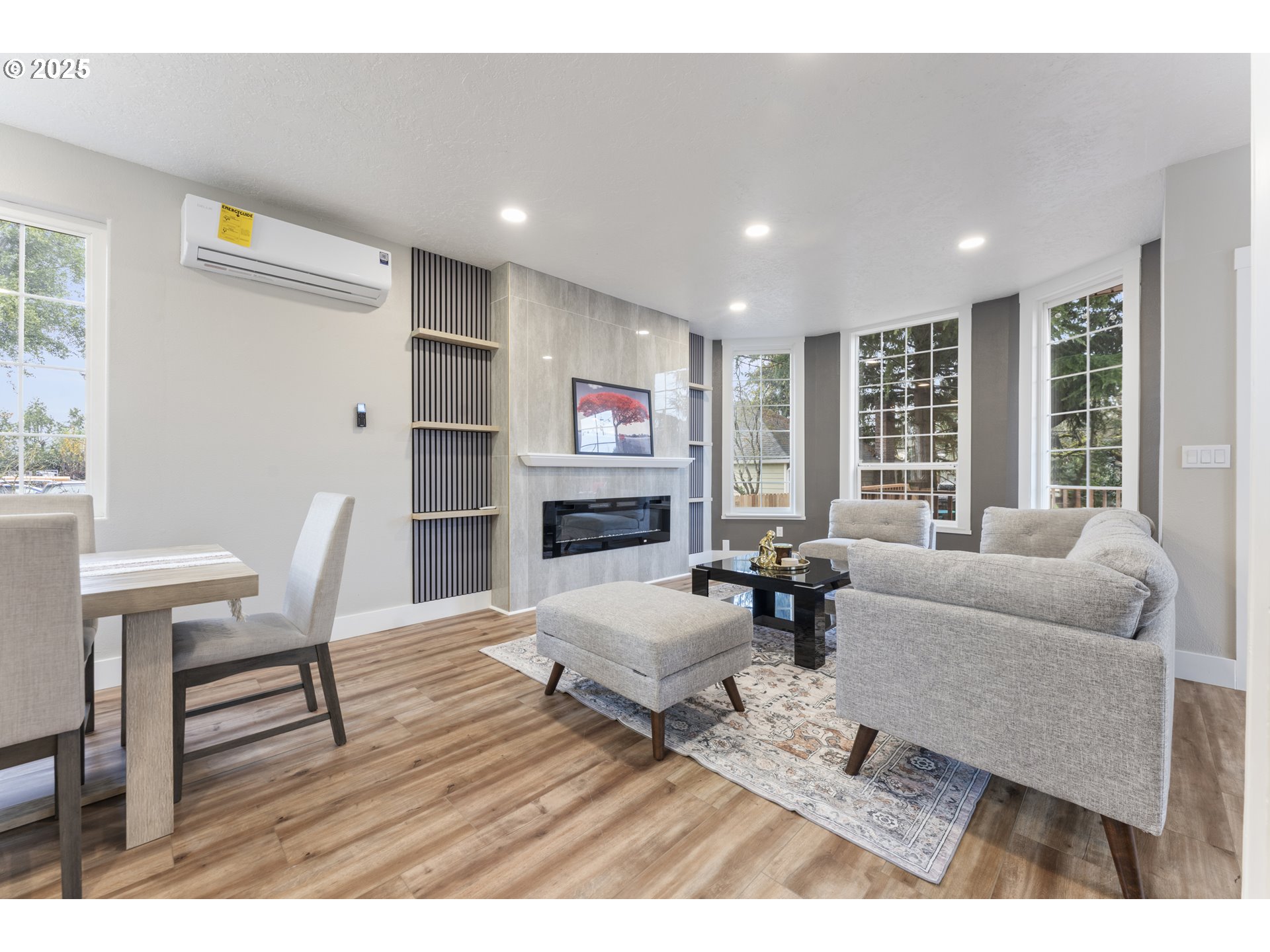 8767 N PENINSULAR AVE