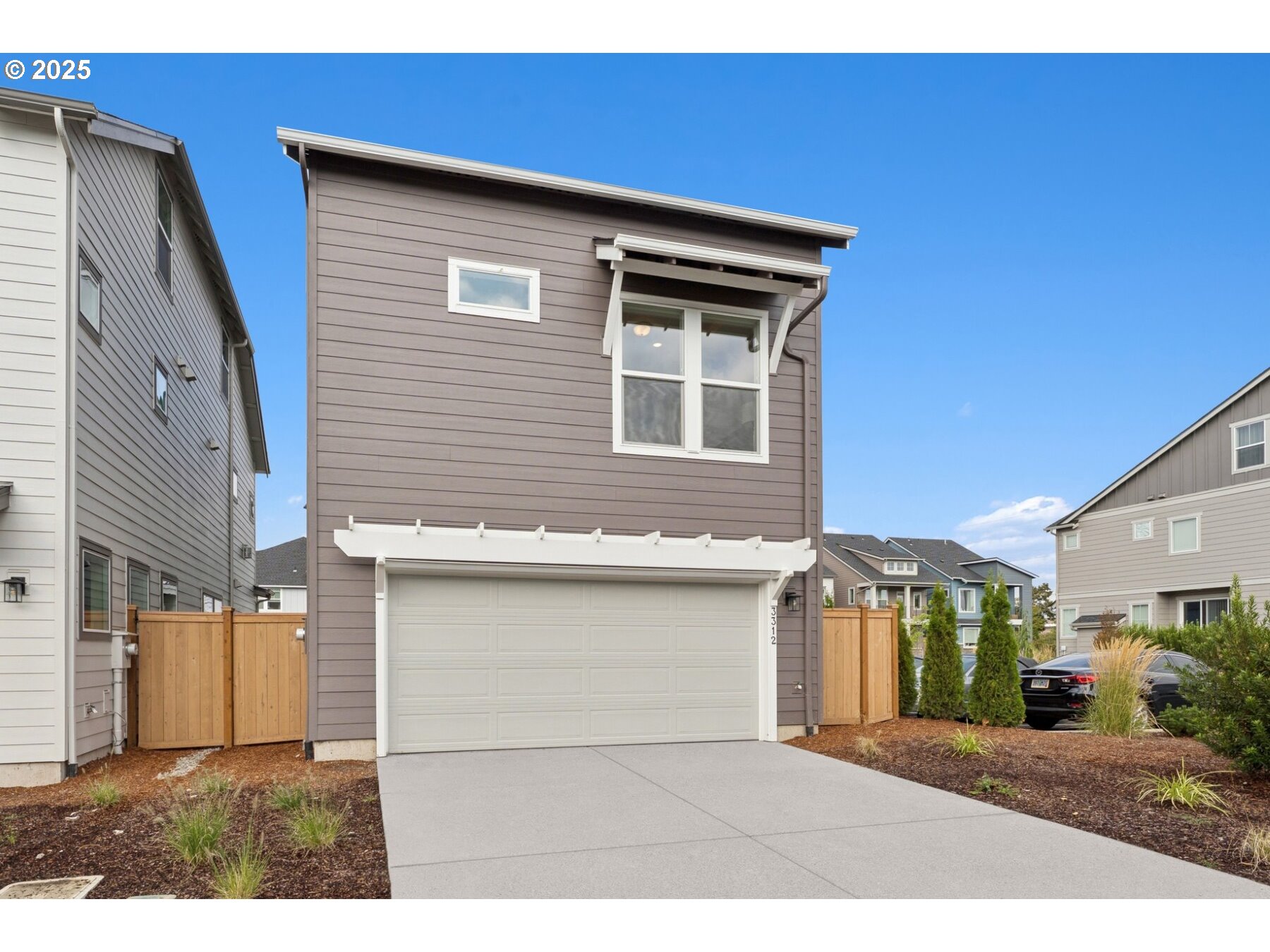 3312 SE Arrowhead AVE