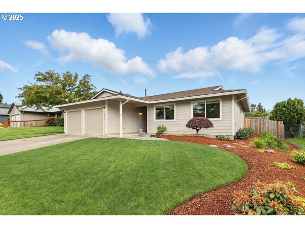 304 SW BIRDSDALE DR