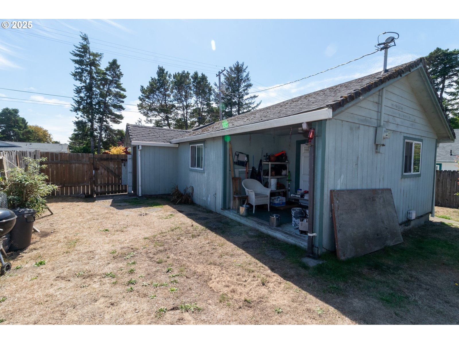 Florence, Oregon 97439, United States, 2 Bedrooms Bedrooms, ,1 BathroomBathrooms,Residential,Active,201951