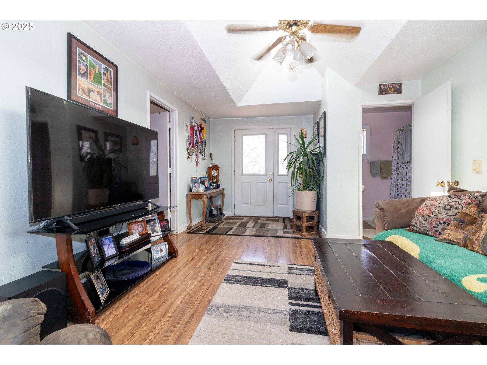 Florence, Oregon 97439, United States, 2 Bedrooms Bedrooms, ,1 BathroomBathrooms,Residential,Active,201951